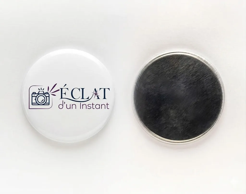 Badge: supplément à la pièce (magnet)